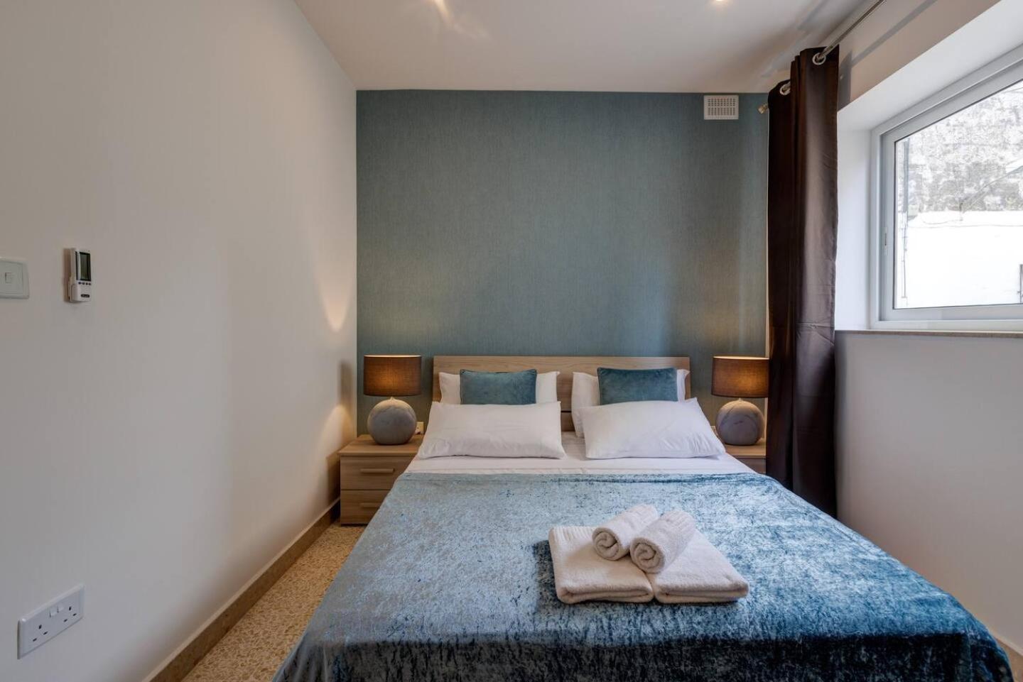 Uptown Mellieha By Homely Ngoại thất bức ảnh