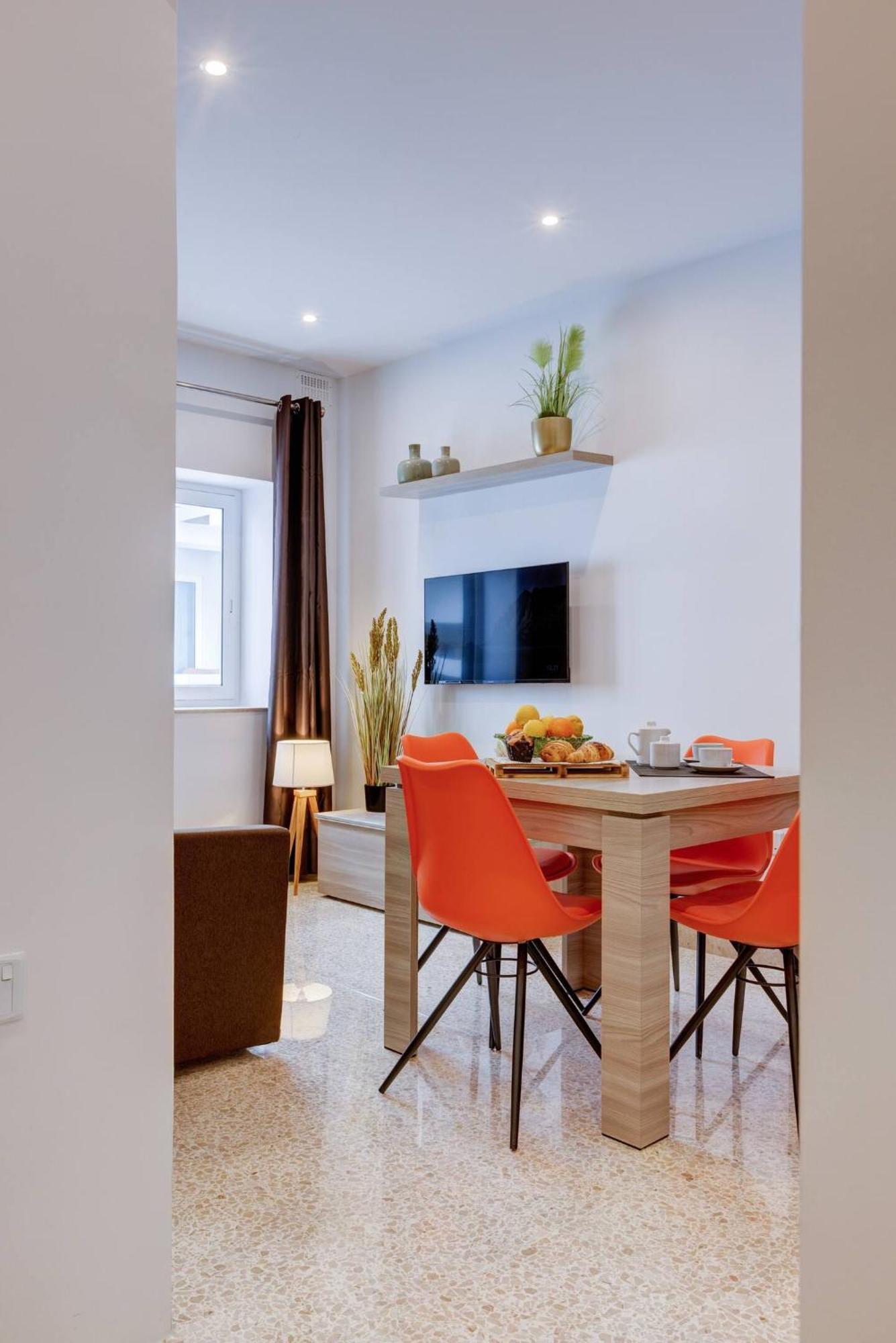 Uptown Mellieha By Homely Ngoại thất bức ảnh